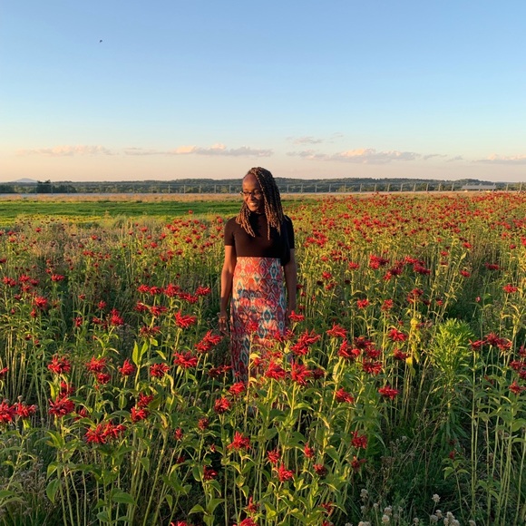 Meet your Posher, Ivy - Picture 4 of 5